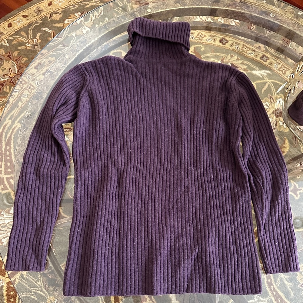 Ribbed wool blend fitted turtleneck